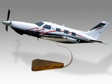 Piper PA-46-350P Malibu Mirage Desk Wood Airplane New Model Small Scale 1/48