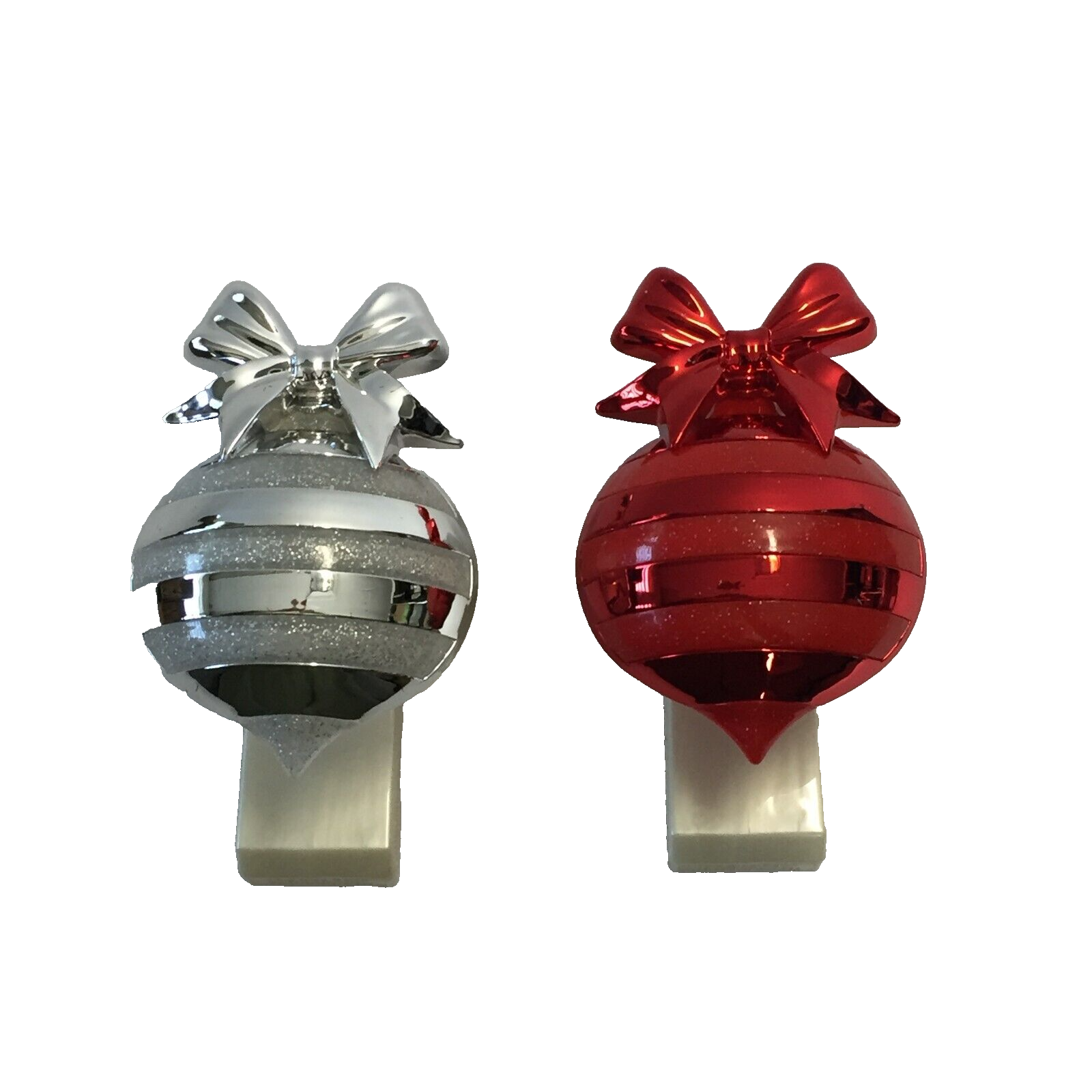 Bath Body Works Christmas Wallflowers Plug In Diffuser 1 Red 1 Silver Ornaments-image