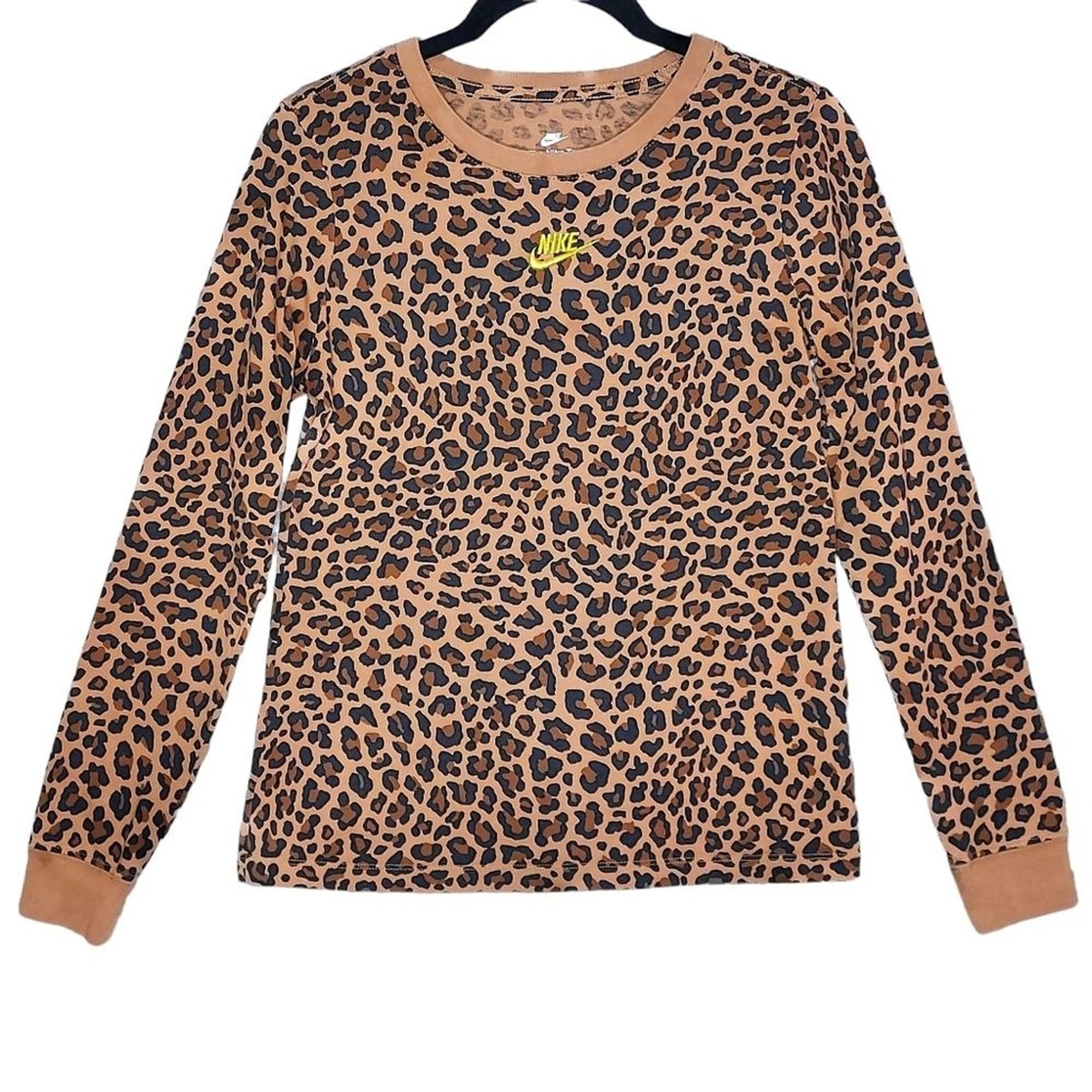 nike t shirt with leopard print