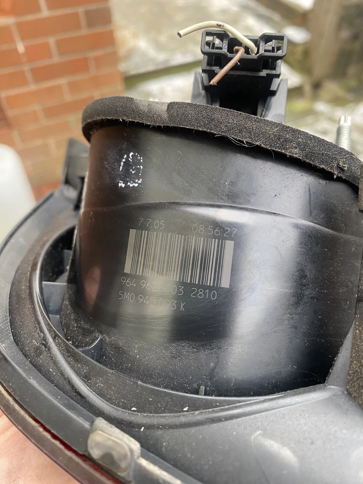 Volkswagen Golf Plus 2006 NS Passenger Side Rear Inner Taillight 5M0945093K - Image 4 of 4