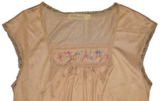 VtG COLLECTIBLES JCP Tan Victorian Coquette Lace Floral Embroidery Nightgown M