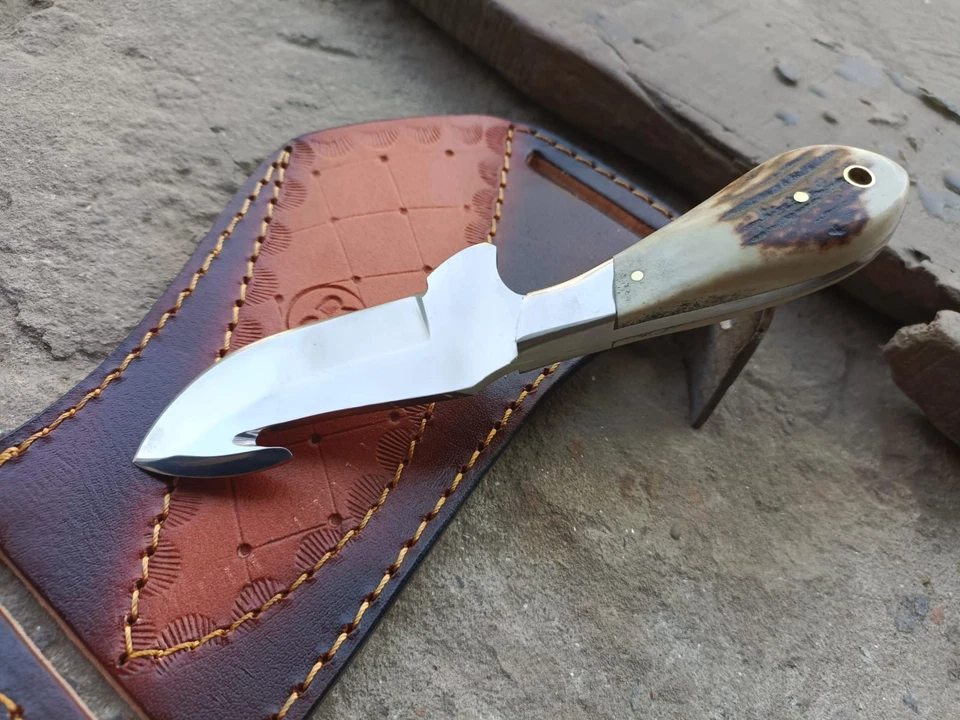CUCHILLO PELADOR VAQUERO DE CAZA PERSONALIZADO FORJADO A MANO CON MANGO Y FUNDA DE CIERVO Foto 3 de 4
