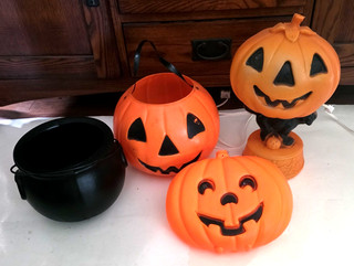 Vintage Halloween Blow mold lot x4 Pumpkin JOL w Black Cat Flat Cauldron Pail