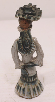 Seven Springs Keramik Marie Whitby, Ashwell ''Lady in Dress''