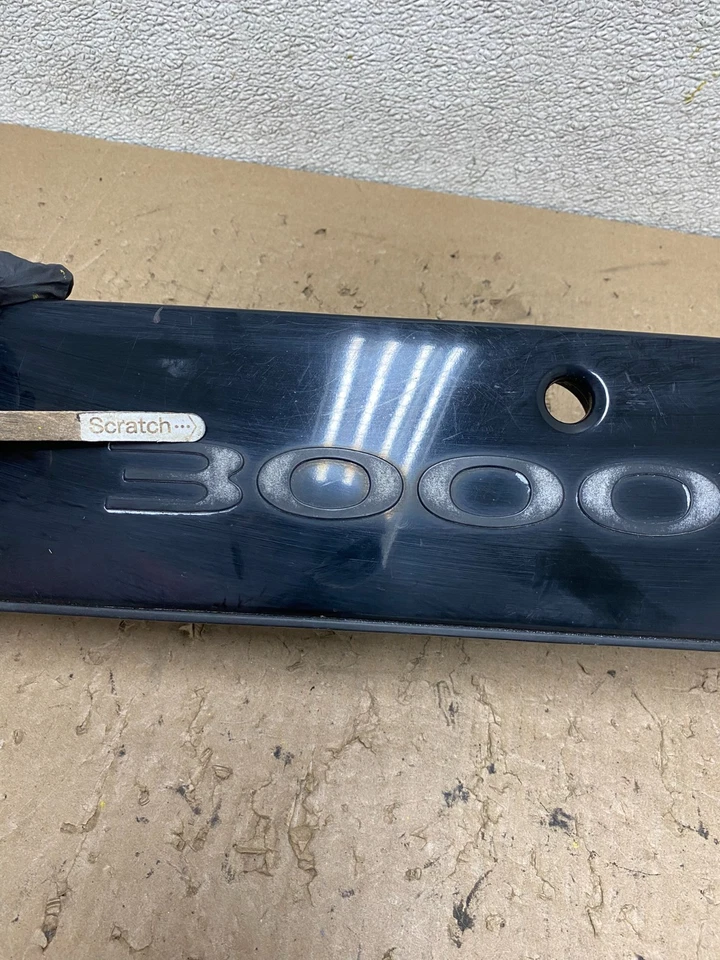 Panel de luz trasera central maletero Mitsubishi 3000GT 1995 a 1998 R9899 DW Foto 4 de 4