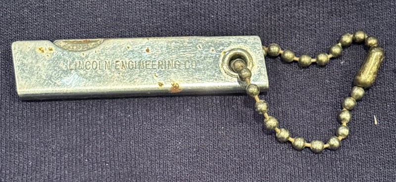 Vintage Lincoln Engineering Gift Keychain ￼