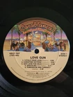 Kiss Love Gun 1977 Record "Double Misprint" No (Kiss) Title or (Photo on Labels)
