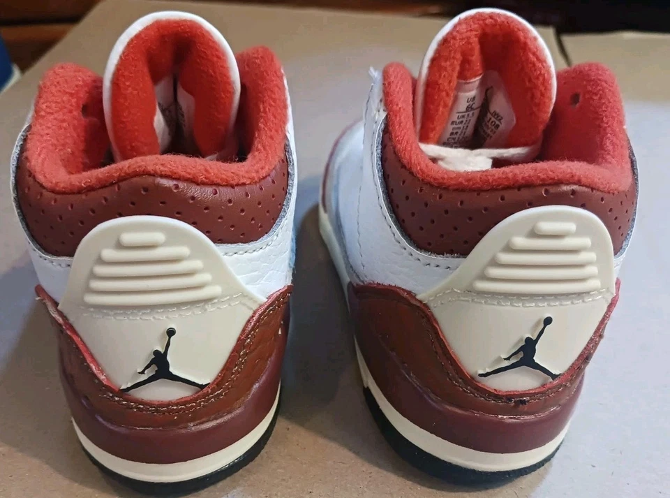 Jordan Retro 3 "Dunk On Mars" 幼儿 6C — 第 4/4 张图片