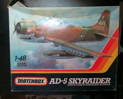 Matchbox AD-5 SKYRAIDER Model Kit 1/48 Scale Kit No. 40651 COMPLETE w Extras