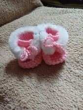 Girls hand knitted booties, 3-6 months.