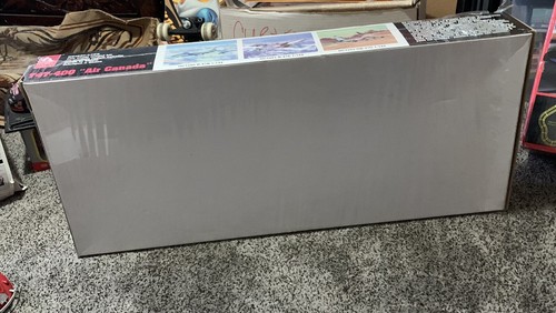 Hobby Craft 1:100 Air Canada 747-400 Plane HC 1201 Model Kit New Sealed Rare - Picture 2 of 10