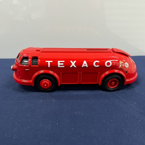 ERTL Texaco 1934 Diamond T Tanker Doodle Bug Coin Bank (New In Box)