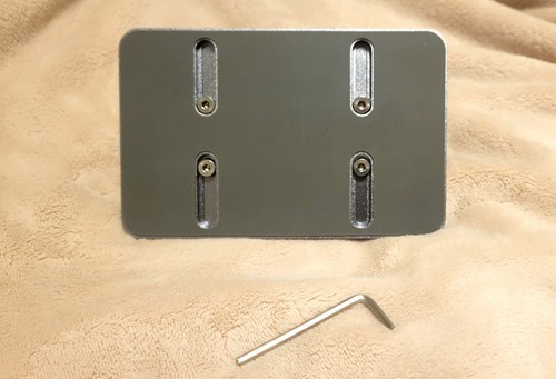 Omoton Vertical Laptop Stand/Holder - Photo 3/3