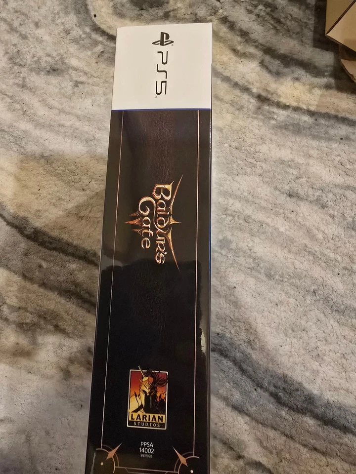 Baldur's Gate 3 Deluxe Edition PS5 edition brand new and sealed - Image 4 of 4