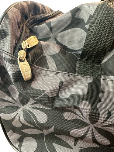 PRODIGY Roller Style Travel Duffel Bag Floral Print, Neutral Colors Carry On - Picture 6 of 10