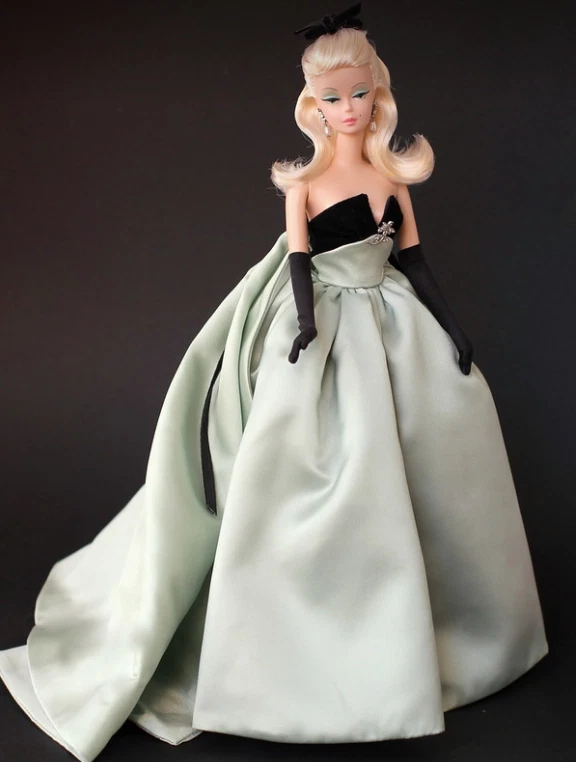Mattel Barbie FASHION MODEL COLLECTION Silkstone GOLD LABEL