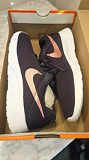 Nike Women s Mesh Low Top Lace-Up Sneakers Wh...