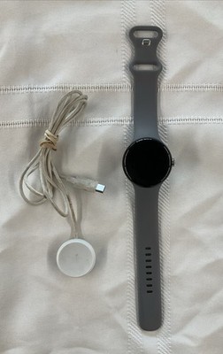 Google Pixel Watch 2 41mm Matte Black Aluminum Case with Obsidian Black Silicone