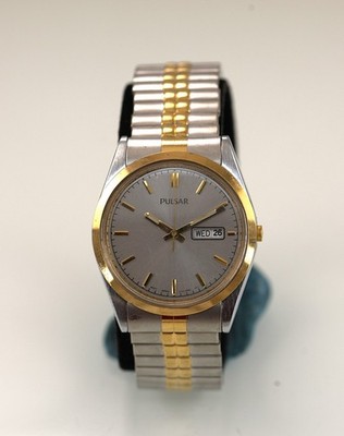 Pulsar Seiko Watch Gray Mens Stainless Silver Gold Stretch Day Date Gray Quartz