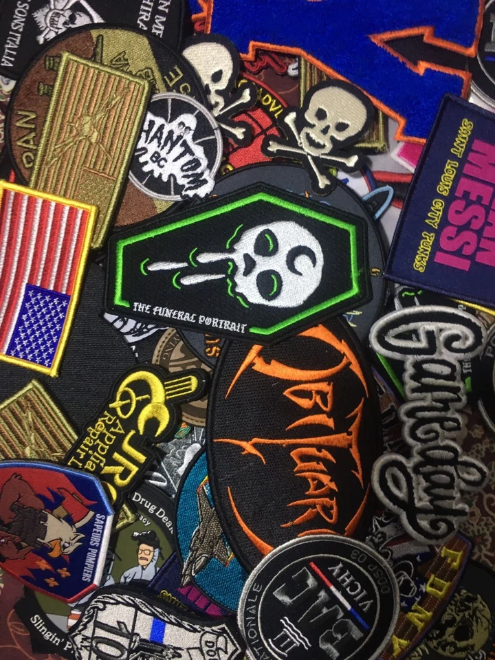 50 Random Mix Vintage Embroidered Patches Sew On / Iron On Lot DIY Clothing - Image 3 of 4