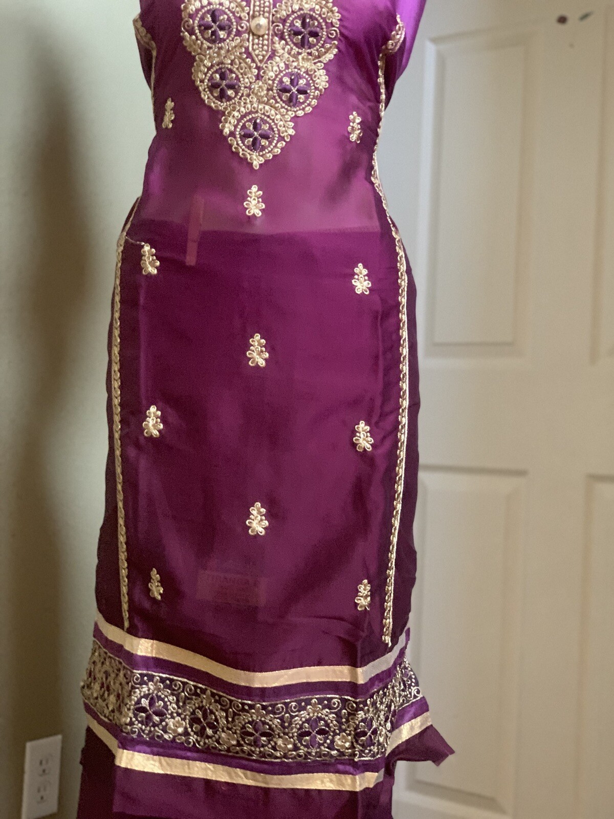 Picture 2 of 9