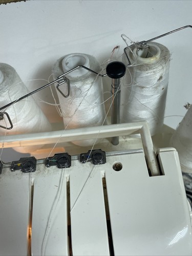 Simplicity Serge Pro Serger SW432 Sewing Machine Differential Feed W/Pedal - Picture 9 of 24