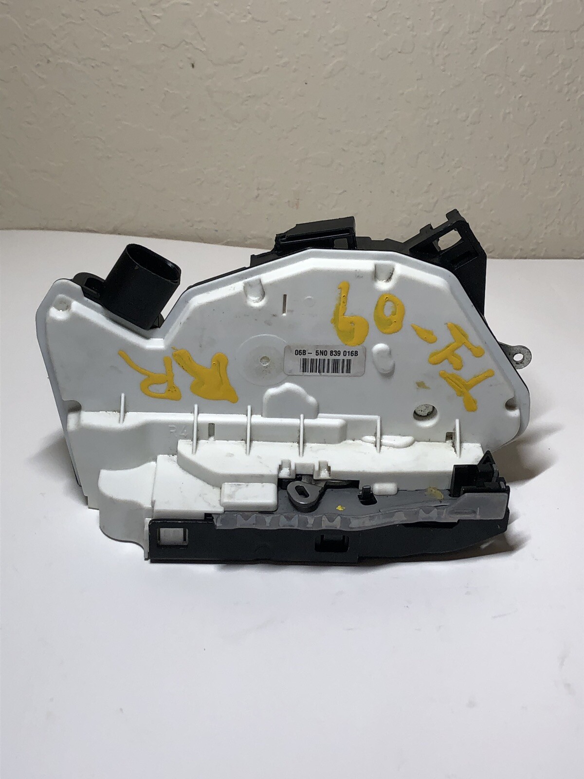 Picture 1 of 6