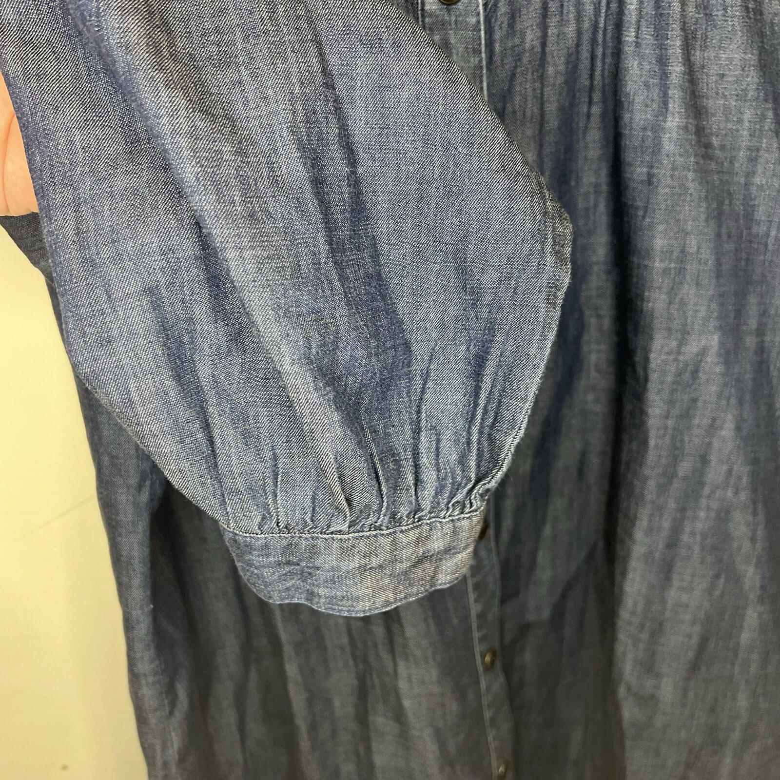 J. McGlaughlin Button Snap Blouse Medium Workwear… - image 5