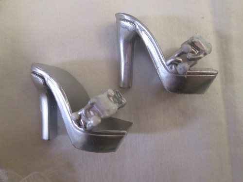 Natasha Zima Rainbow Shadow High Doll Outfit White Dress Earrings Shoes Bracelet - Picture 2 of 4