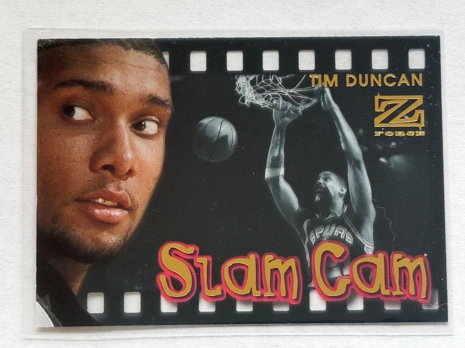 1997-98 Skybox Z-Force "Slam Cam" Tim Duncan #3SC (RC) Rookie Insert Card