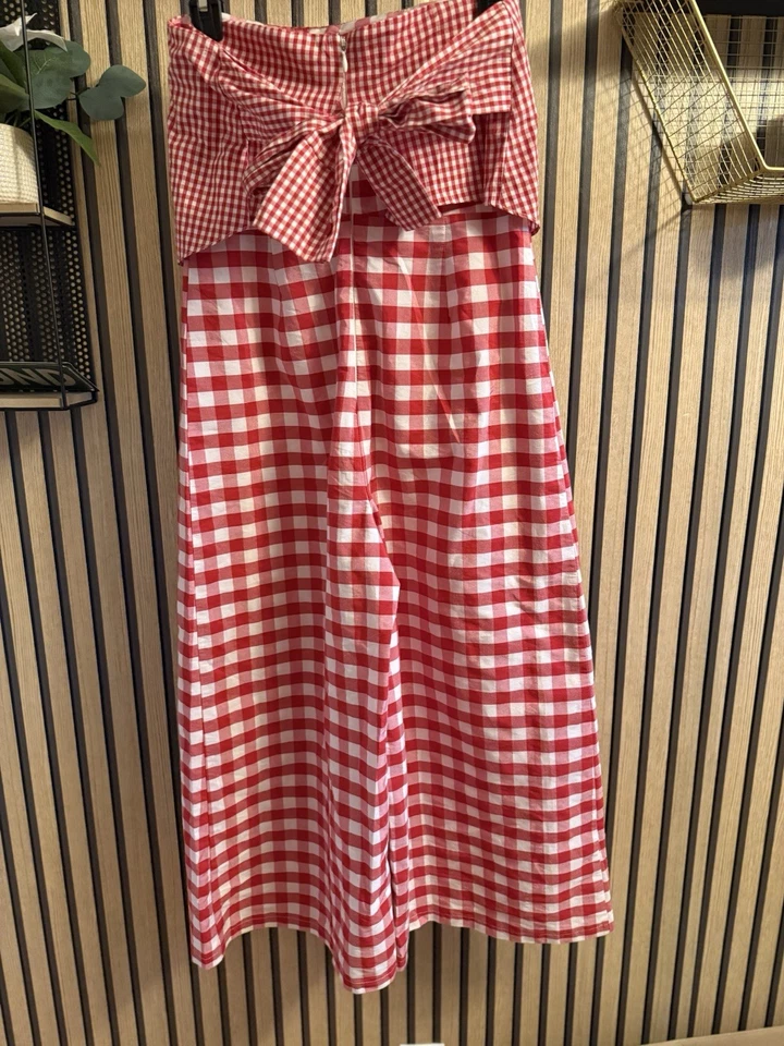 Mono mameluco halter de verano para mujer talla 8 con estampado de guinga rojo y blanco de ASOS Foto 4 de 4