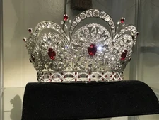 MISS UNIVERSE DIAMOND NEXUS CROWN (2009)