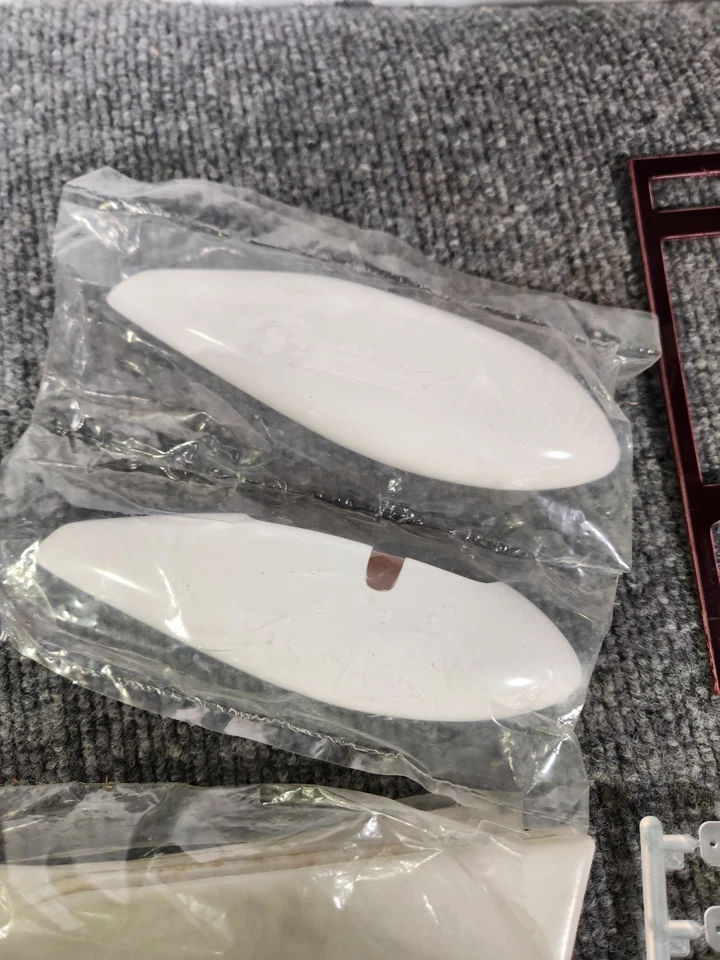 GWS Slow Stick Trainer Type RC Airplane/ DC Motors/ PARTS BOX. - Image 4 of 4