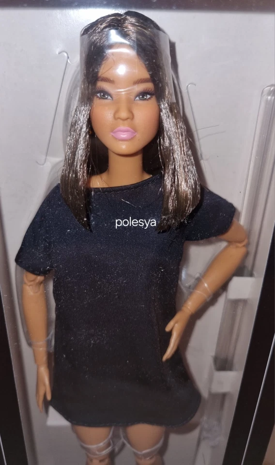 Barbie Signature Basics 2025 Series 1 Doll 1 #JBH72 - Immagine 4 di 4