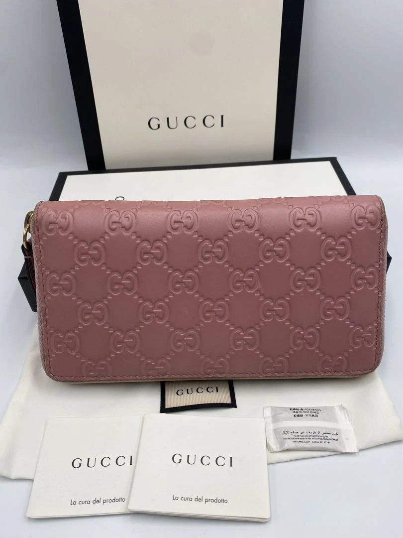 article GUCCI Portefeuille Long GG Supreme Fermeture Éclair Rond