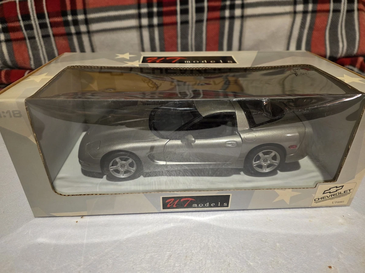 UT Chevrolet Corvette Contemporary Manufacture Diecast Cars for