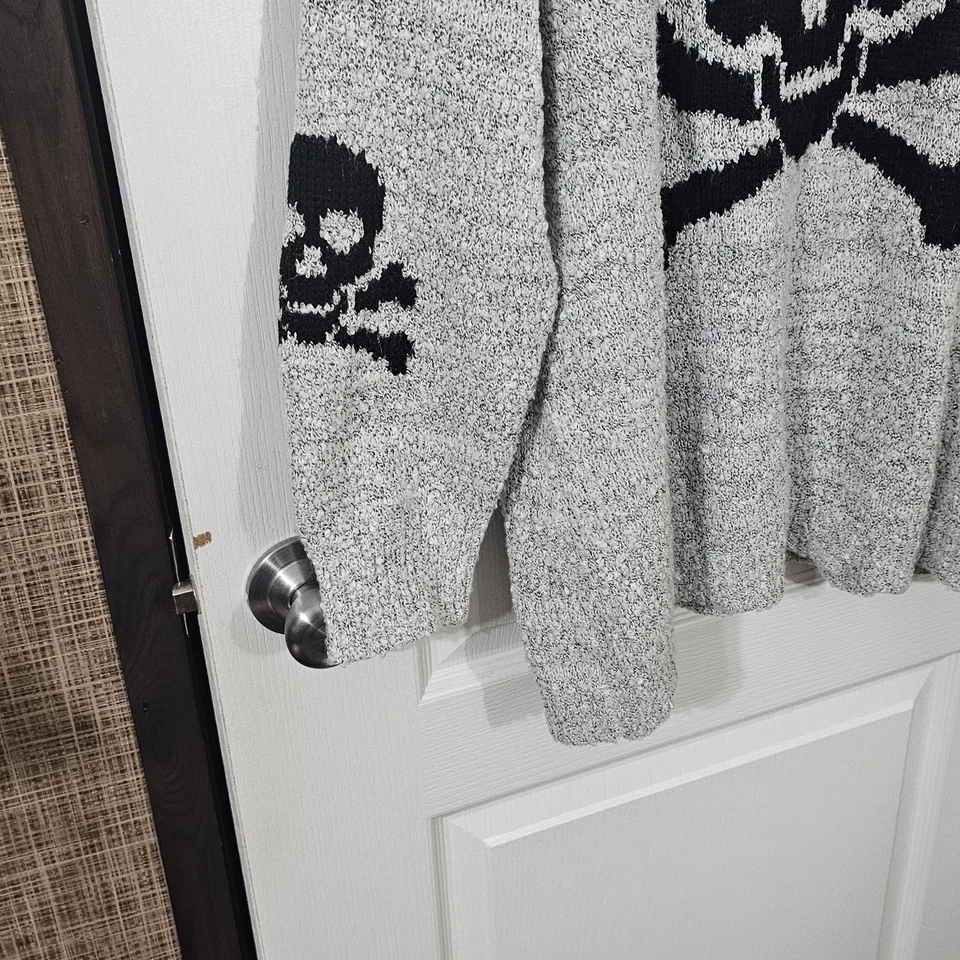 Suéter Torrid Edición Limitada Calavera Gráfico Mezcla Acrílica Talla 2 Foto 3 de 4