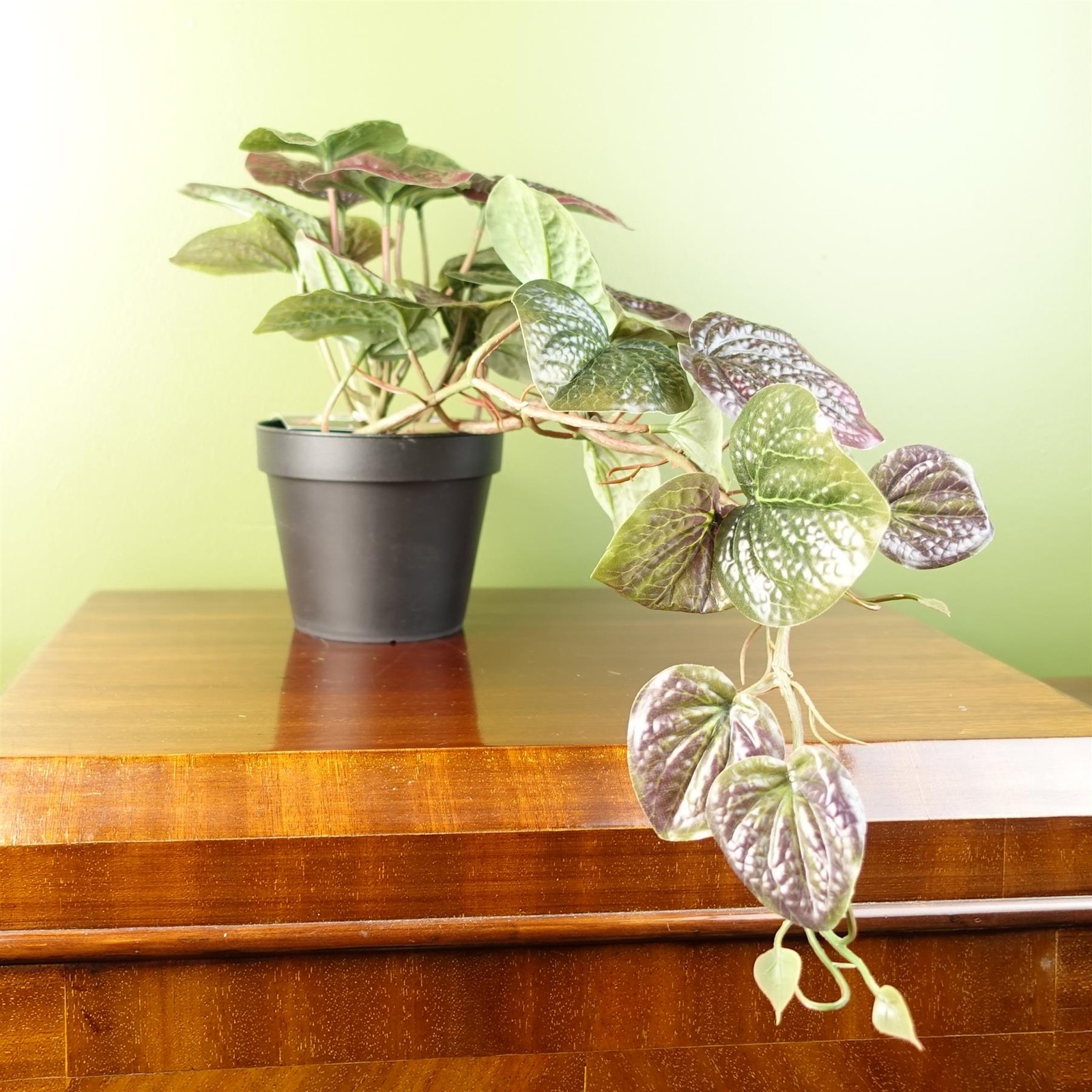 Leaf 35cm Artificial Trailing Purple Pothos Plant - Realistic Green Plastic - Image 3