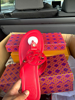 Tory Burch Women s Red Solid Leather Flip Flop Sandals Flat Slip-On Logo 9