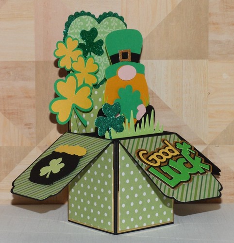 St. Patrick's Day, Gnome, Handmade Box Pop up greeting card - Picture 5 of 8