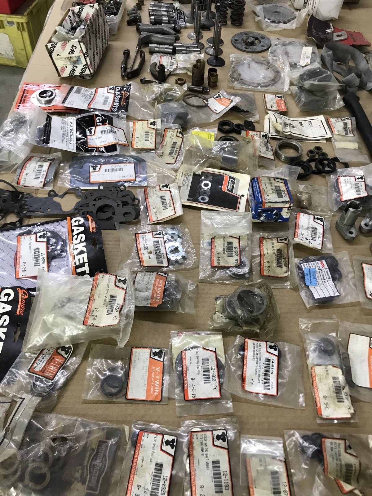 BIG Harley Davidson PARTS HARDWARE Chopper Lot Engine HD CCI V-TWIN DRAG iron