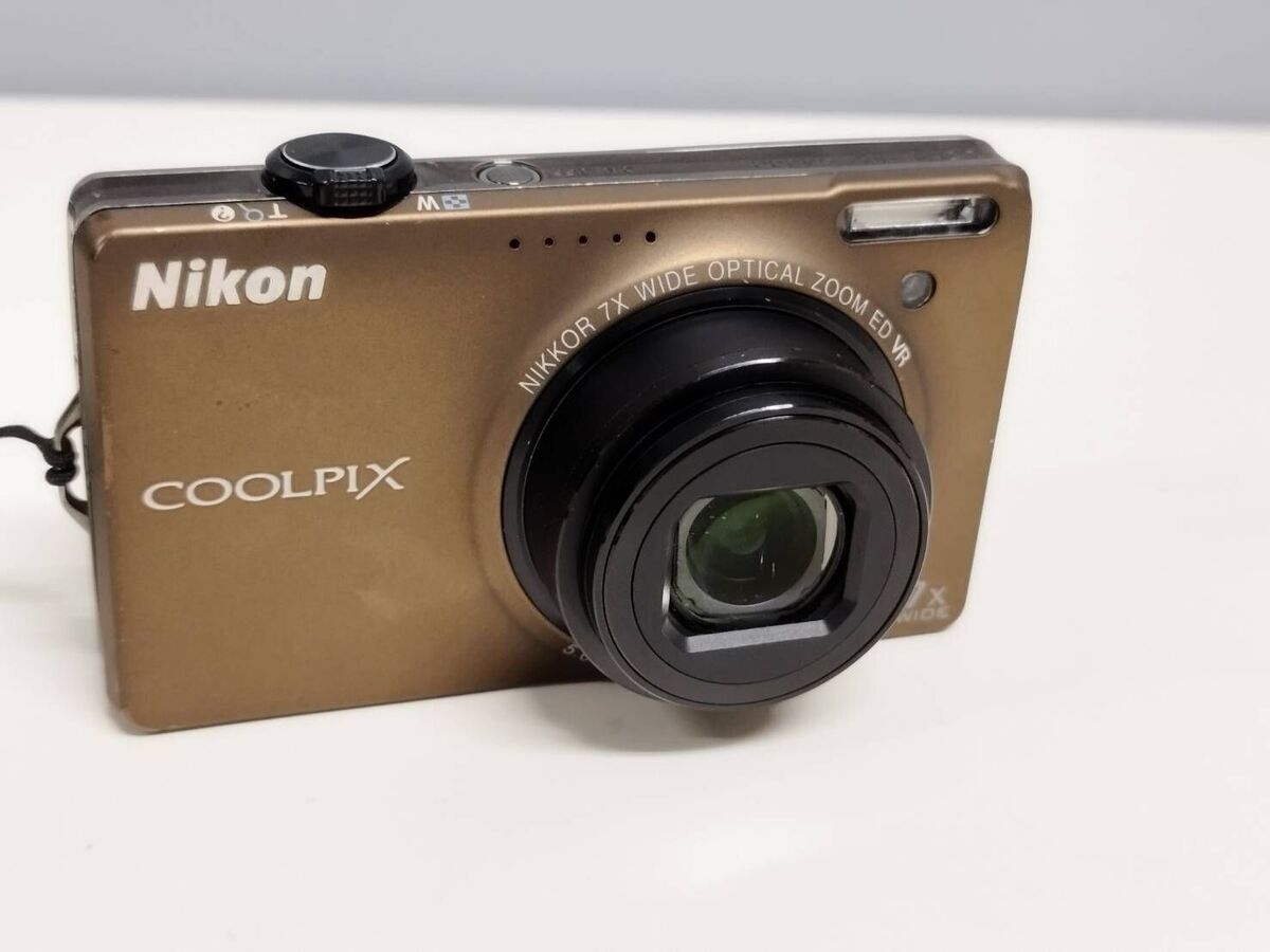 Nikon COOLPIX S6000 Brown Digital Camera 14.2MP 7x Optical Nikon COOLPIX S6000 Brown Digital Camera 14.2MP 7x Optical