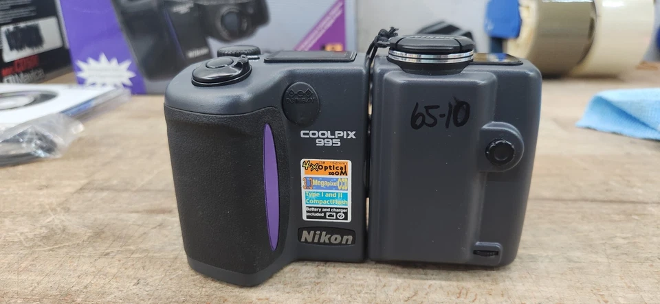 复古尼康 Coolpix 995 300 万像素数码相机 4 倍光学变焦 * 无电池/CHG — 第 2/4 张图片