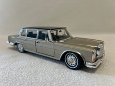 Welly 1:24 1963 Mercedes Benz 600 Diecast Mod...