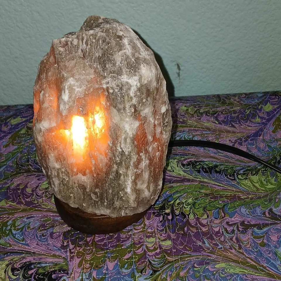 Natural Gray Himalayan Salt Lamp - Image 2 of 4