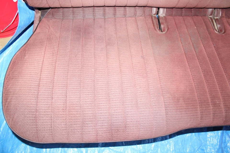 86-97 Nissan HARDBODY D21 Truck BENCH Seat CLOTH Burgundy Front CLEAN - Image 3 of 4