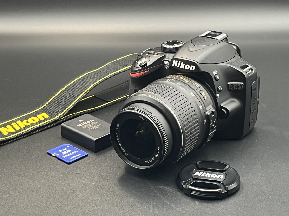 Nikon D3200 24.2 MP Digital SLR Camera [S/C 1389] AF-S 18