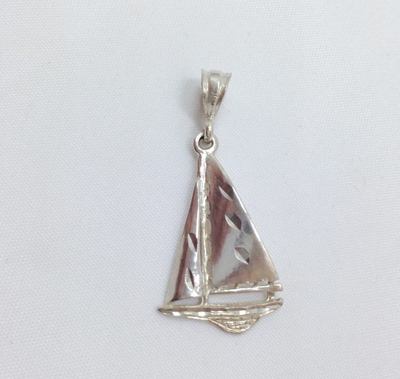 Vintage Diamond Cut Sailboat Pendant Necklace Sterling Silver Nautical Sloop 