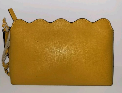 VINCE CAMUTO mustard Yellow Pebble Leather Zip Wristlet Clutch Purse - Picture 3 of 7