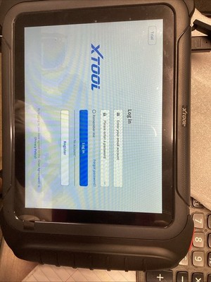 XTOOL D8W Smart Diagnostic System OBD2 Scanner Bi-Directional ECU Coding